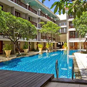 The Rani & 3* Kuta (Bali)